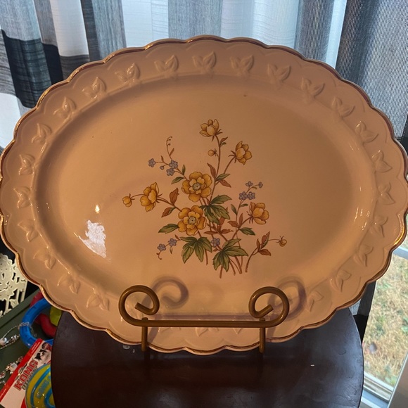 Vintage Taylor Smith 12492 yellow blue platter